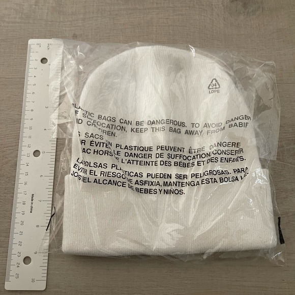 Authentic, Sold Out. Supreme Shrek White Beanie unopened bag w/Tag - Picture 5 of 6